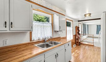 546 S Sherman St, Allegan, MI 49010