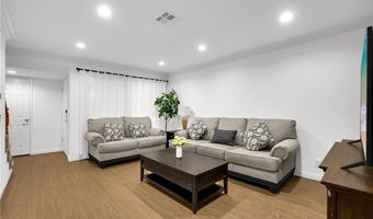 1025 Holly Ave 9, Arcadia, CA 91007