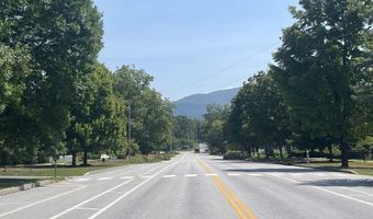 43 Park St, Brandon, VT 05733