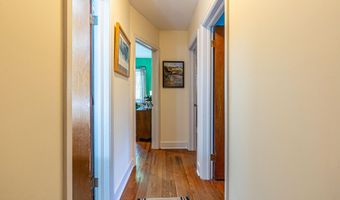 190 Crestview Dr, Abingdon, VA 24210