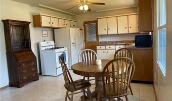 1805 10th Pl NE, Austin, MN 55912