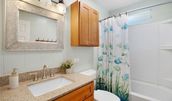507 Kawailoa Rd B, Kailua, HI 96734