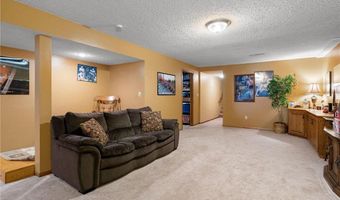 1605 22nd Ave SW, Austin, MN 55912