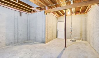 1307 S 13th St, Adel, IA 50003
