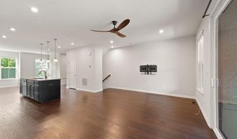 43400 APPLE ORCHARD Sq, Ashburn, VA 20148