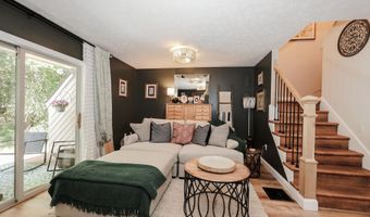 18 Suffolk Ct 159, Bedford, NH 03110