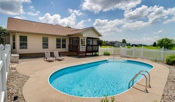 101 Serenity Dr, Alton, IL 62002