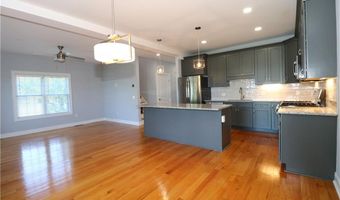 314 Chases Ln D, Middletown, RI 02842