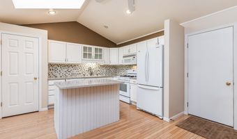 5125 Valley Frg, Asbury, IA 52002