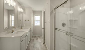 5860 156th St W, Apple Valley, MN 55124