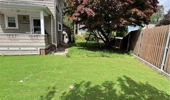 55 Greylock Ave, Cranston, RI 02910
