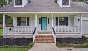 24 Chesterfield Lake Dr, Beaufort, SC 29906