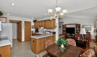 842 Lindsay Ct SW, Altoona, IA 50009