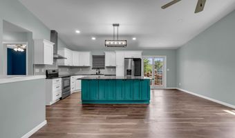 1826 N Columbine Cir, Andover, KS 67002