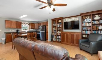 7370 Adamsville Rd, Adamsville, OH 43802