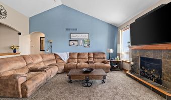 7510 HAWTHORNE Dr, Cheyenne, WY 82009