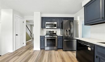 292 Oakbrook Dr, Amherst, NY 14221