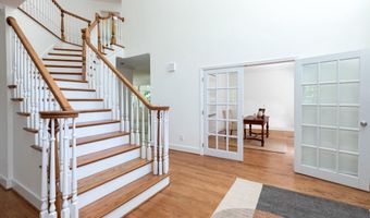 7009 PERSIMMON TREE Rd, Bethesda, MD 20817