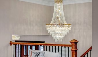 8706 BRAEBURN Dr, Annandale, VA 22003
