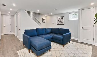 5029 22ND St S, Arlington, VA 22206