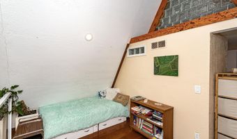 532 W Riverside Rd, Ames, IA 50010