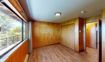 16945 PACIFIC VIEW Dr, Brookings, OR 97415