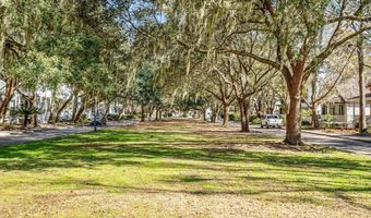 2677 Broad St, Beaufort, SC 29902