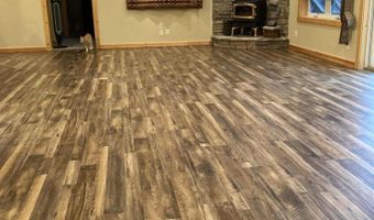 525 THREE RIVERS Dr, Alpine, WY 83128