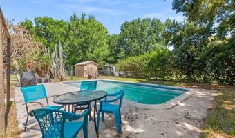 905 VAN Dr, Auburndale, FL 33823