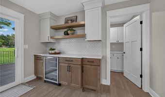 33944 Overton Cir, Adel, IA 50003