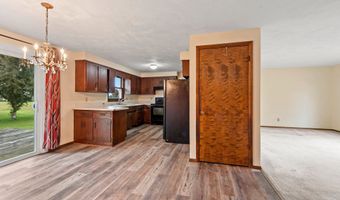 1517 NAVARINO St, Algoma, WI 54201