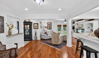 514 Sunset Dr, Bay St. Louis, MS 39520