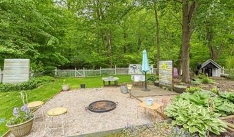 11576 Spruceview Dr, Allendale, MI 49401