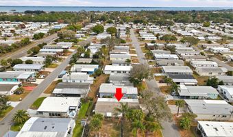 566 Dolphin Cir, Barefoot Bay, FL 32976