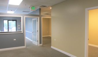 280 Stonegate Rd 280, Algonquin, IL 60102