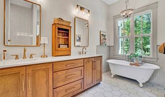 2 Keystone Cir, Abbeville, SC 29620