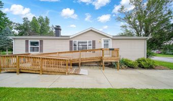817 Savannah River Dr, Adrian, MI 49221