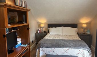 65 Maple Ave, Middletown, RI 02842