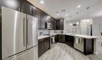 2511 W Queen Creek Rd 138, Chandler, AZ 85248