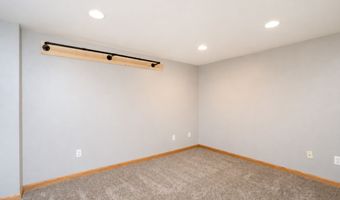 3412 Ontario St, Ames, IA 50014