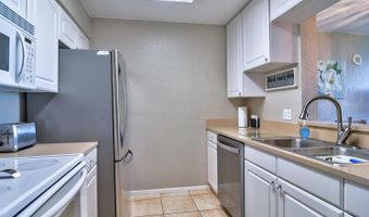 900 COVE CAY Dr 5A, Clearwater, FL 33760