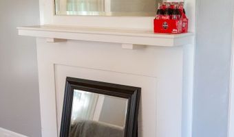 66 Weaver St, Baxley, GA 31513