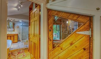 225 Pettyboro Rd, Bath, NH 03740