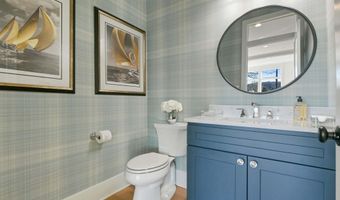 45 A E LAKE Dr, Annapolis, MD 21403