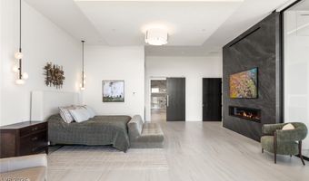 81 Hawk Ridge Dr, Las Vegas, NV 89135