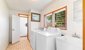 1414 Olino St, Honolulu, HI 96818