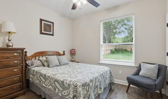 712 W Ashley St, Benton, AR 72015