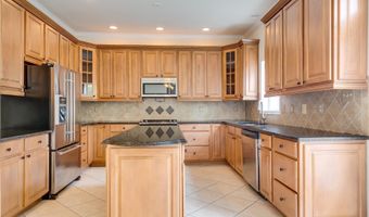 2026 N CULPEPER St, Arlington, VA 22207