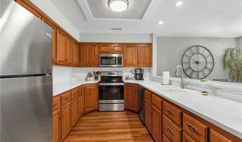 6 Connie Ln, Bella Vista, AR 72715