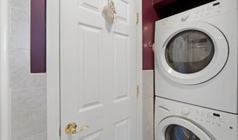 28 Fairview Ave, Cumberland, RI 02864